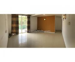 Colombo 4 - 1BHK on 2nd floor for rent