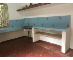 House for Rent in Kesbewa - කැස්බෑව නගරයේ නිවසක් කුලියට දීමට